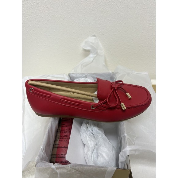 MICHAEL KORS SUTTON MOCCASIN CRIMSON WOMEN'S LEATHER FLAT SHOES SIZE 7 M - Picture 2 of 6
